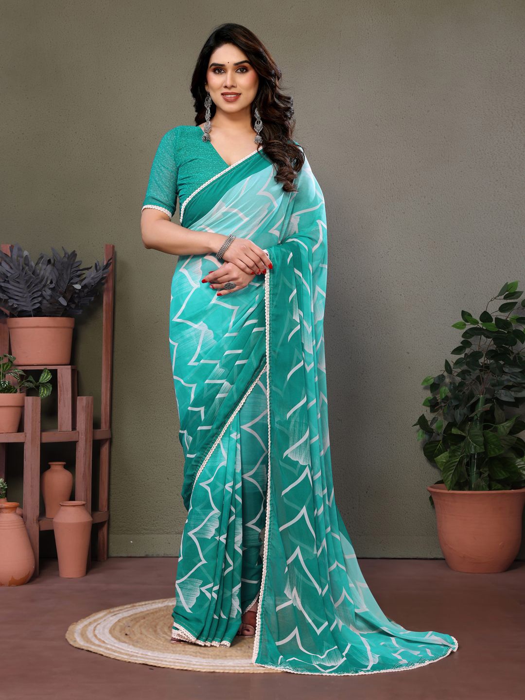 

WINKLECART Pure Georgette Block Print Saree, Turquoise blue