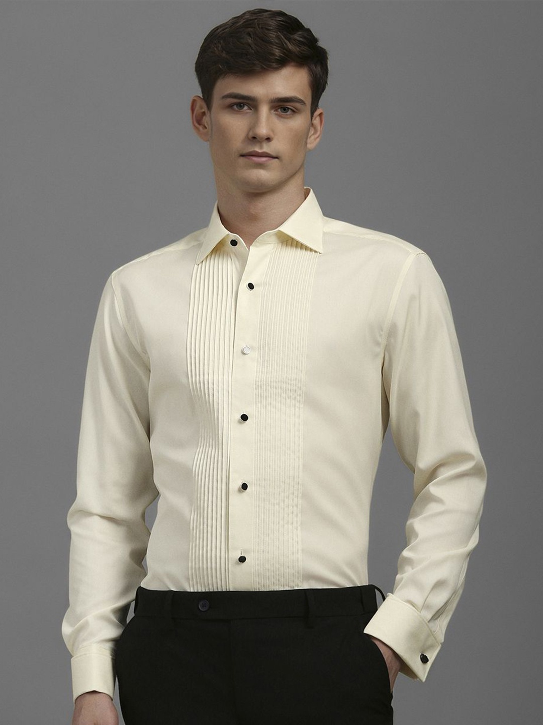

Louis Philippe Men Classic Fit Spread Collar Solid Cotton Formal Shirt, Yellow