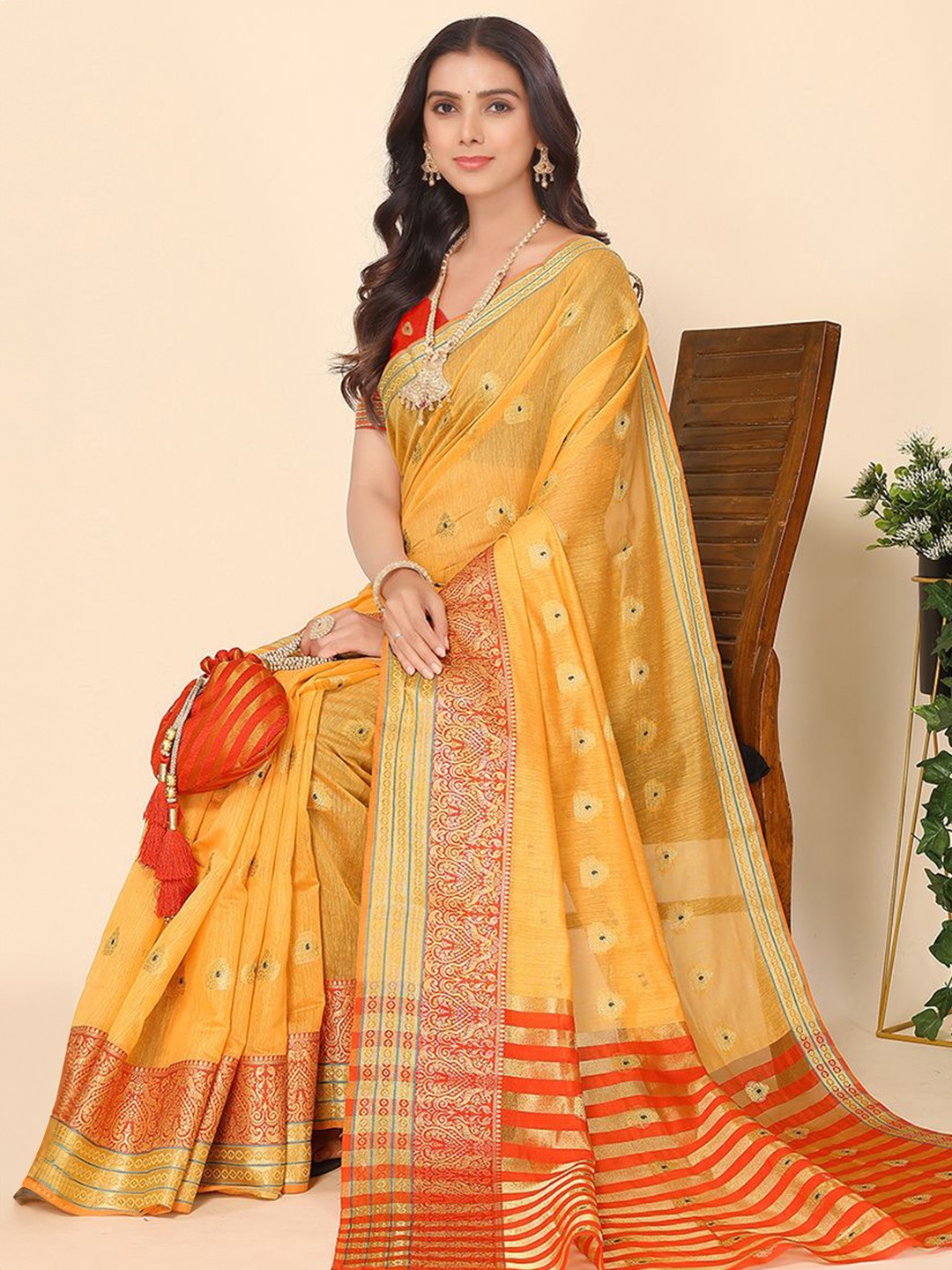 

Leeza Store Ethnic Motifs Woven Design Zari Maheshwari Saree, Yellow