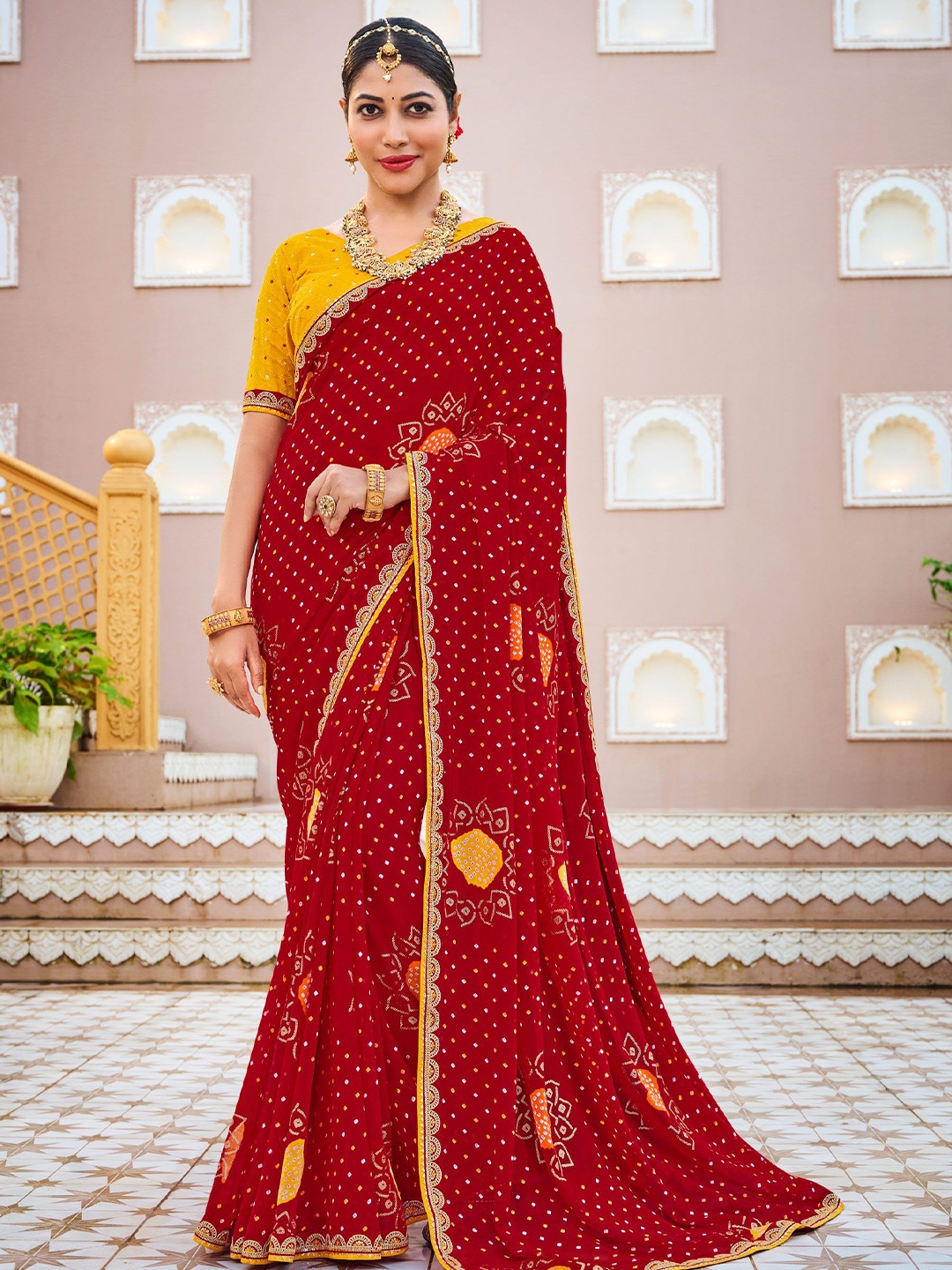 

Laxmipati Bandhani Embroidered Saree, Red