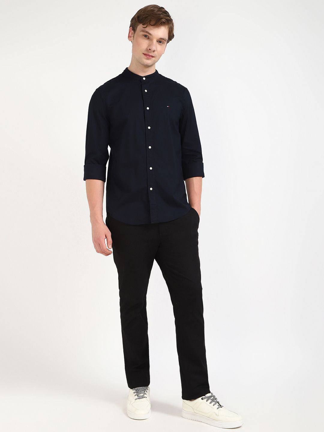 

Tommy Hilfiger Men Band Collar Solid Cotton Casual Shirt, Navy blue