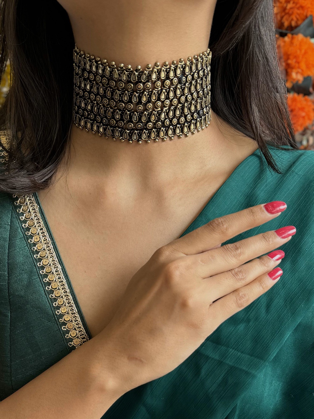 

Janpath Online Brass Oxidised Necklace, Gold