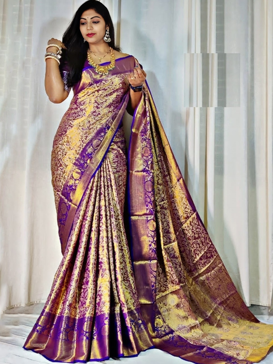 

Upalksh Floral Zari Banarasi Saree, Purple