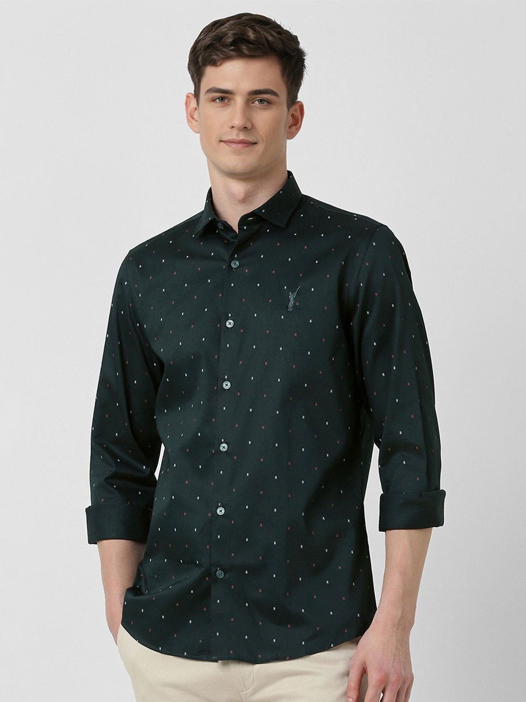 

Peter England Casuals Men Slim Fit Spread Collar Geometric Printed Cotton Casual Shirt, Green