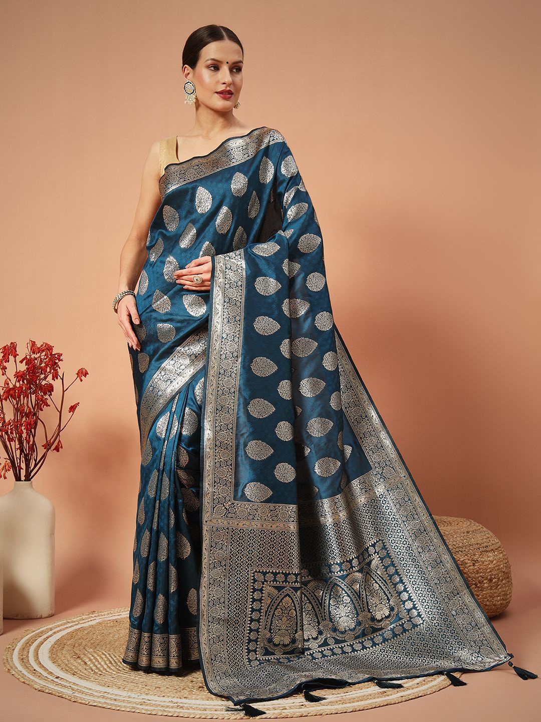 

SWAMI STUDIO Woven Design Zari Pure Silk Banarasi Saree, Navy blue