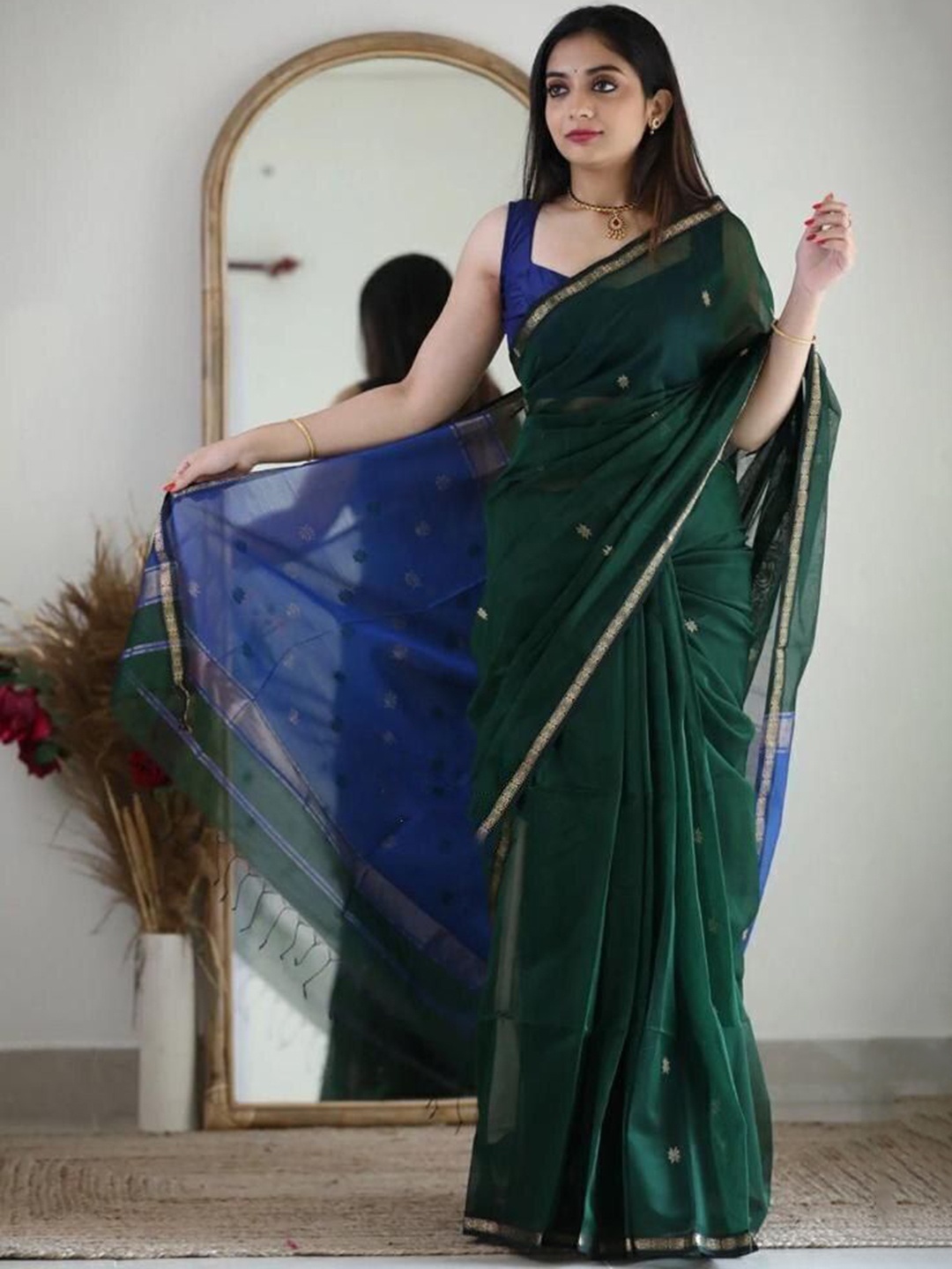 

Upalksh Women Woven Design Zari Kota Saree, Green