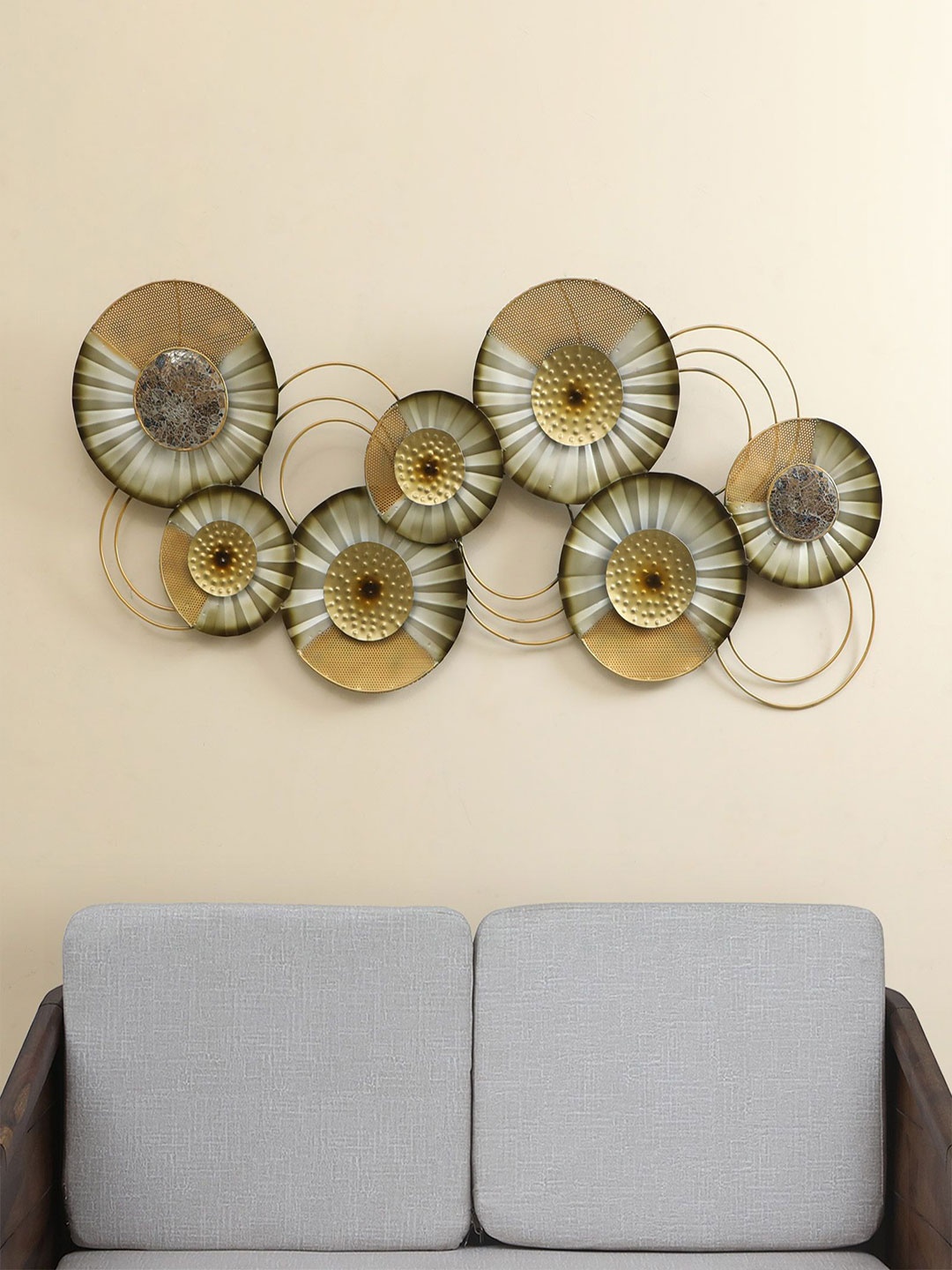 

vedas Gold Toned Mystic Indiana Iha Abstract Round Wall Decor