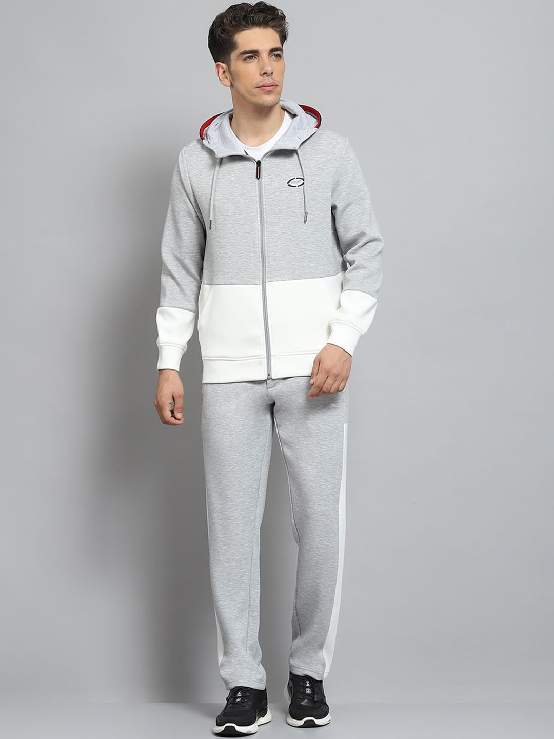 

Monte Carlo Men Self Design Hooded Tracksuits, Grey