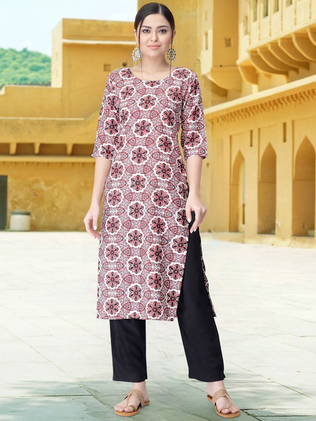 

7Threads Floral Printed Round Neck Straight Kurta With Trousers, Red