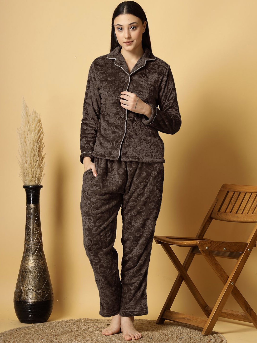 

FABINALIV Women Self Design Night suit, Coffee brown