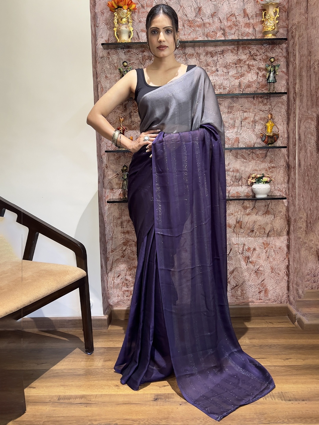 

Upalksh Women Colourblocked Embellished Saree, Purple