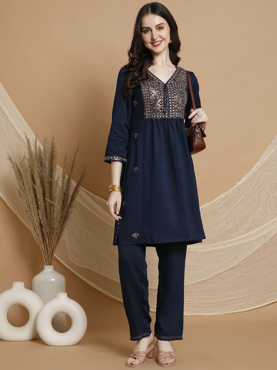 

Nayam By Lakshita Women Ethnic Motifs Embroidered Regular Sequinned Kurta with Trousers, Navy blue