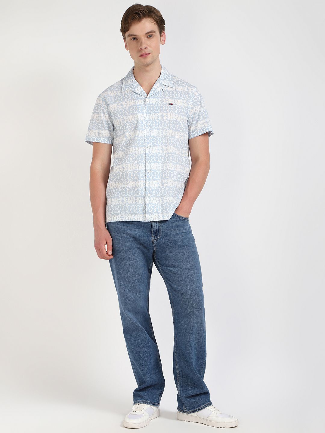 

Tommy Hilfiger Men Cuban Collar Floral Printed Cotton Casual Shirt, Blue