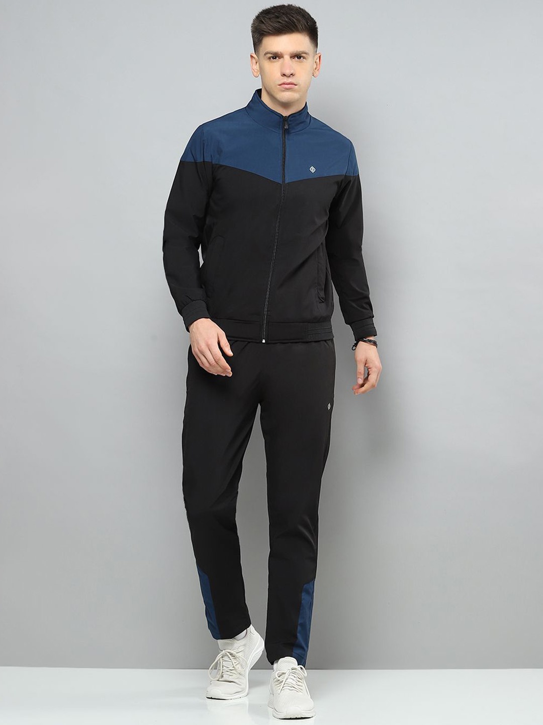 

Cloak & Decker Men Colourblocked Mock Collar Tracksuits, Black