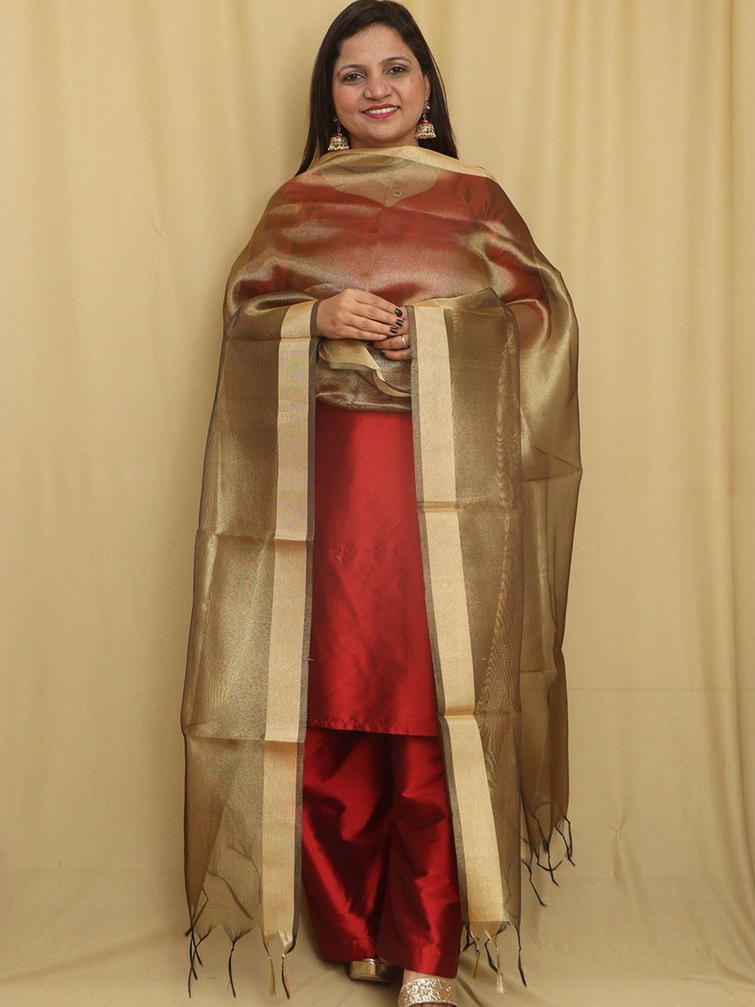 

Luxurionworld Lightweight Zari Banarasi Tissue Dupatta, Gold