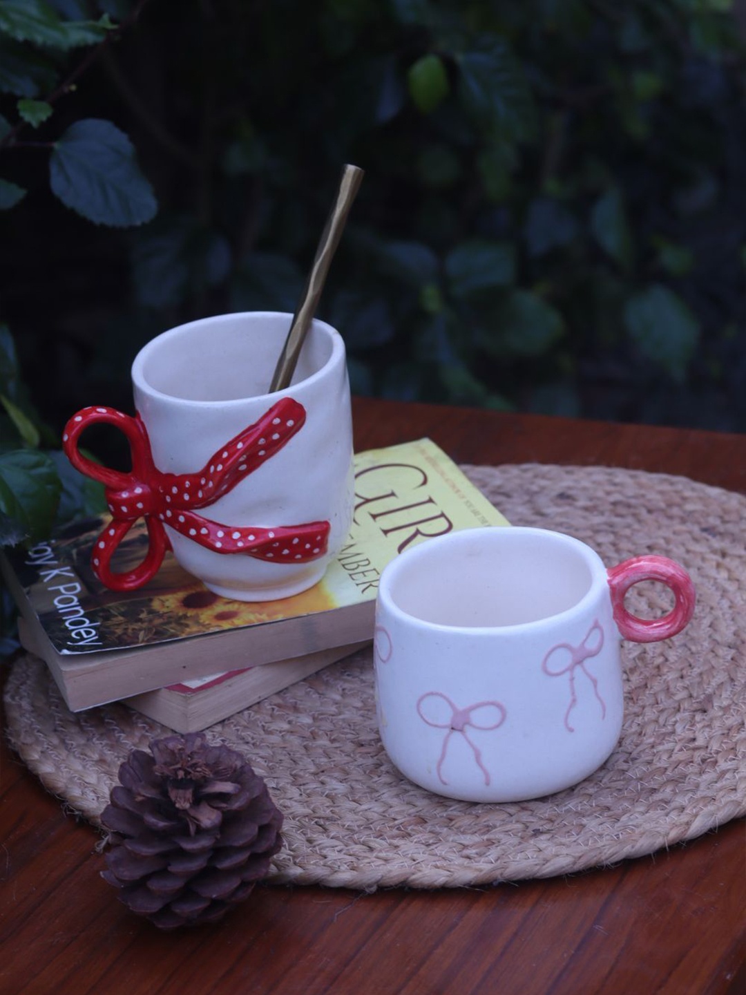 

WEAVING HOMES White & Red 2 Pcs Floral Printed Ceramic Dishwasher Safe Glossy Mugs 300ml