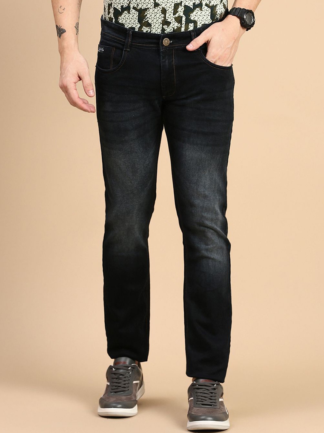 

Classic Polo Men Slim Fit Light Fade Jeans, Blue