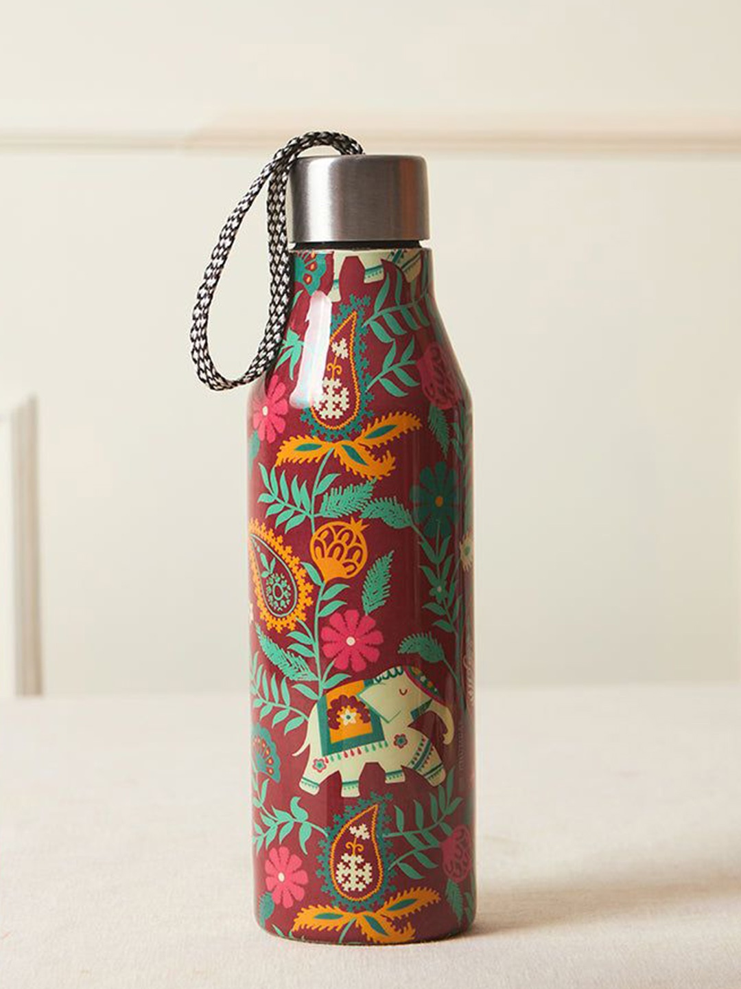 

Chumbak Red & Green Single Stainless Steel Printed Water Bottle