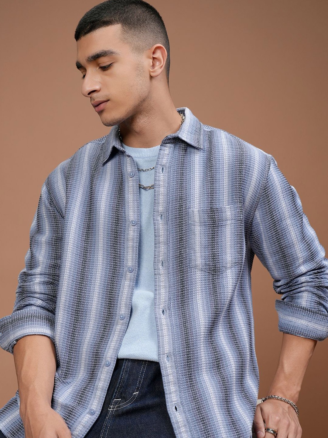 

HIGHLANDER Men Relaxed Fit Spread Collar Vertical Striped Cotton Casual Shirt, Blue