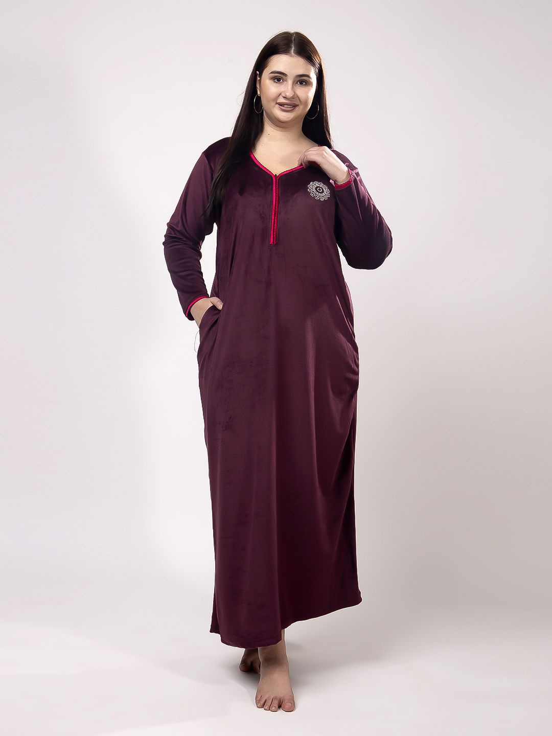 

CHUI MUI Women Maxi Nightdress, Burgundy