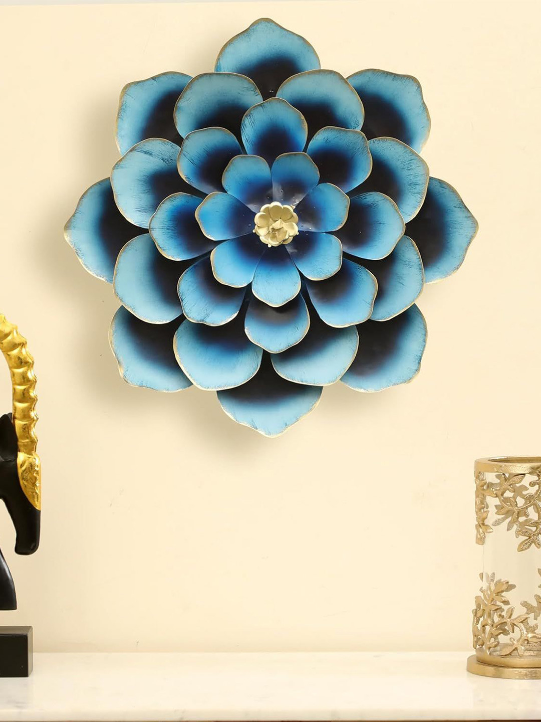 

vedas Mystic Indiana Blue Veda Flower Big Wall Plates