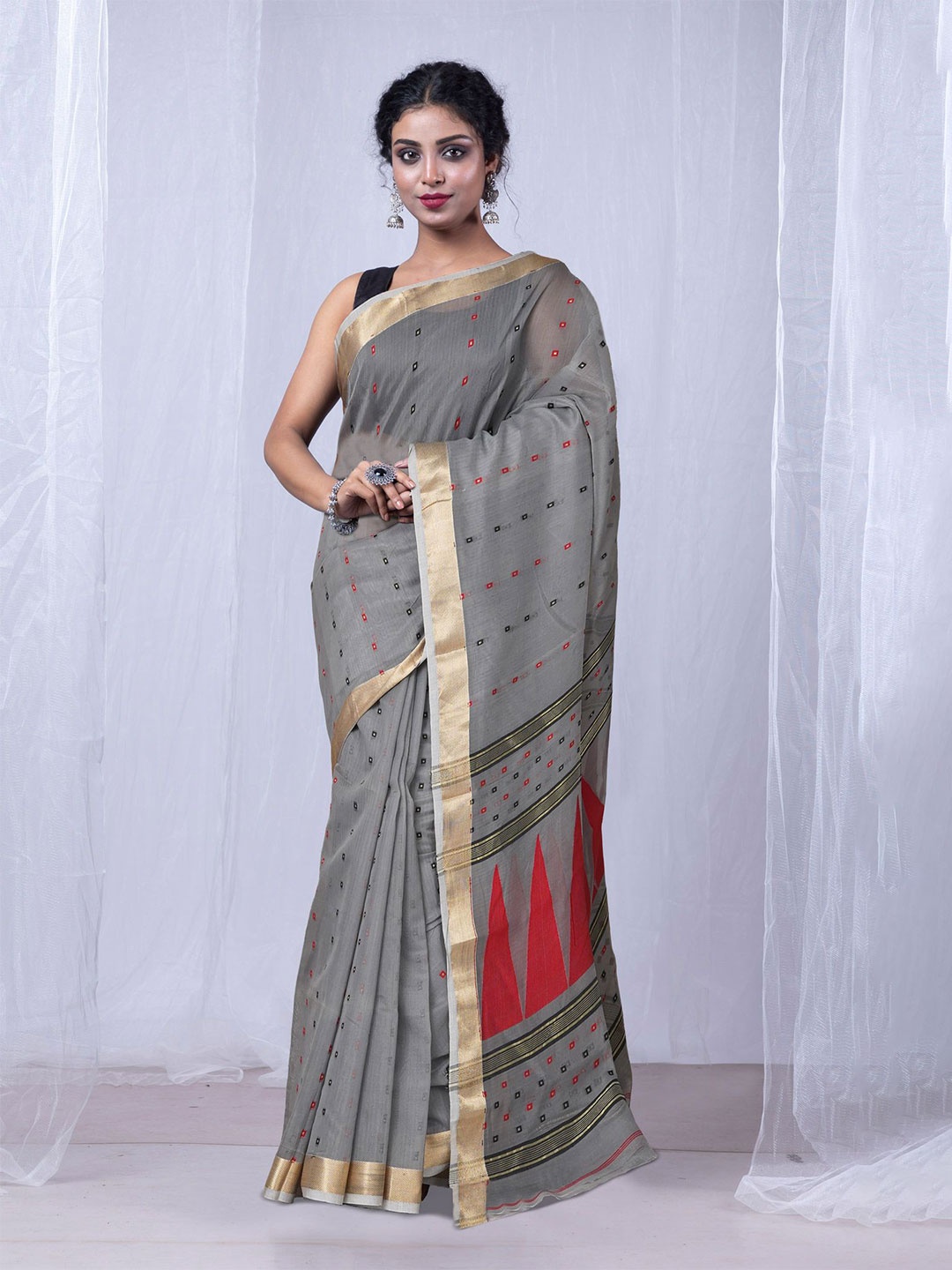 

Unnati Silks Woven Design Zari Handloom Maheshwari Saree, Grey