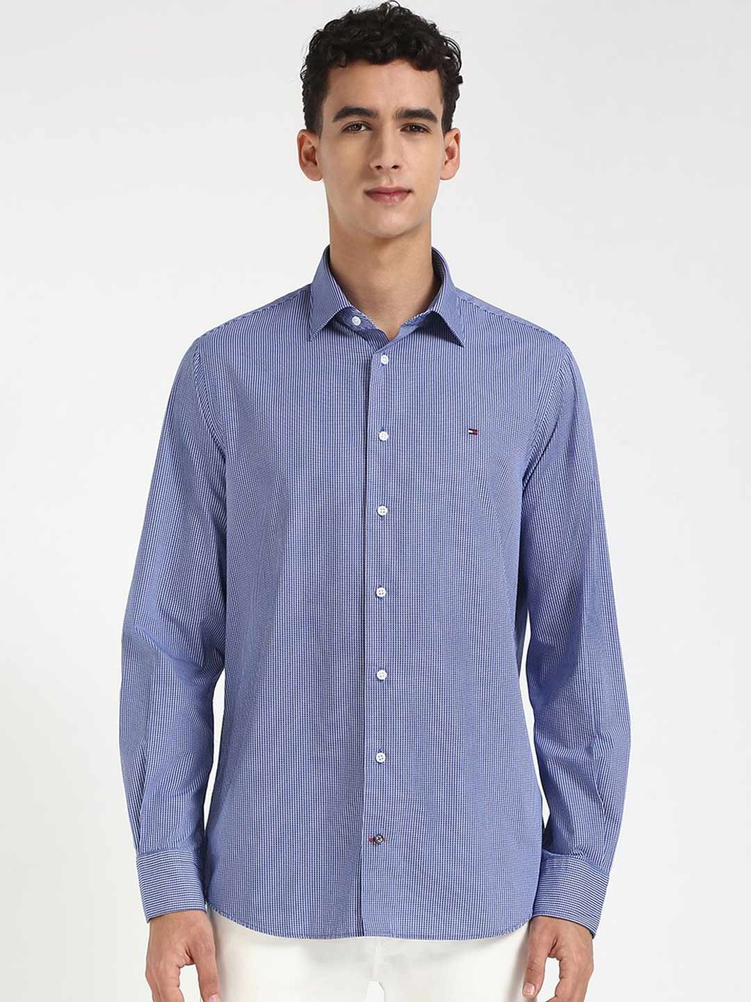 

Tommy Hilfiger Men Spread Collar Micro Ditsy Printed Cotton Casual Shirt, Blue