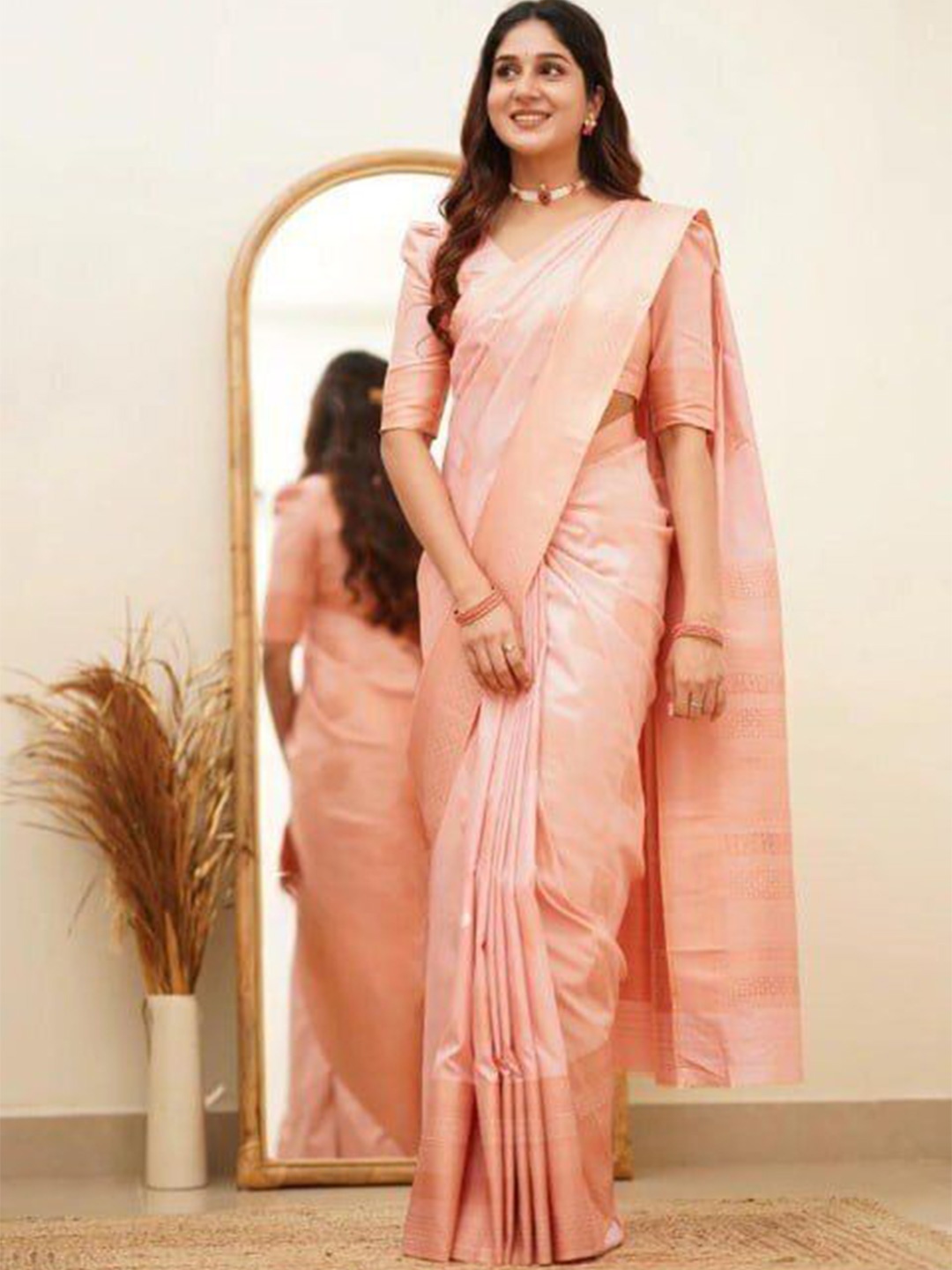 

Upalksh Woven Design Zari Kanjeevaram Saree, Pink