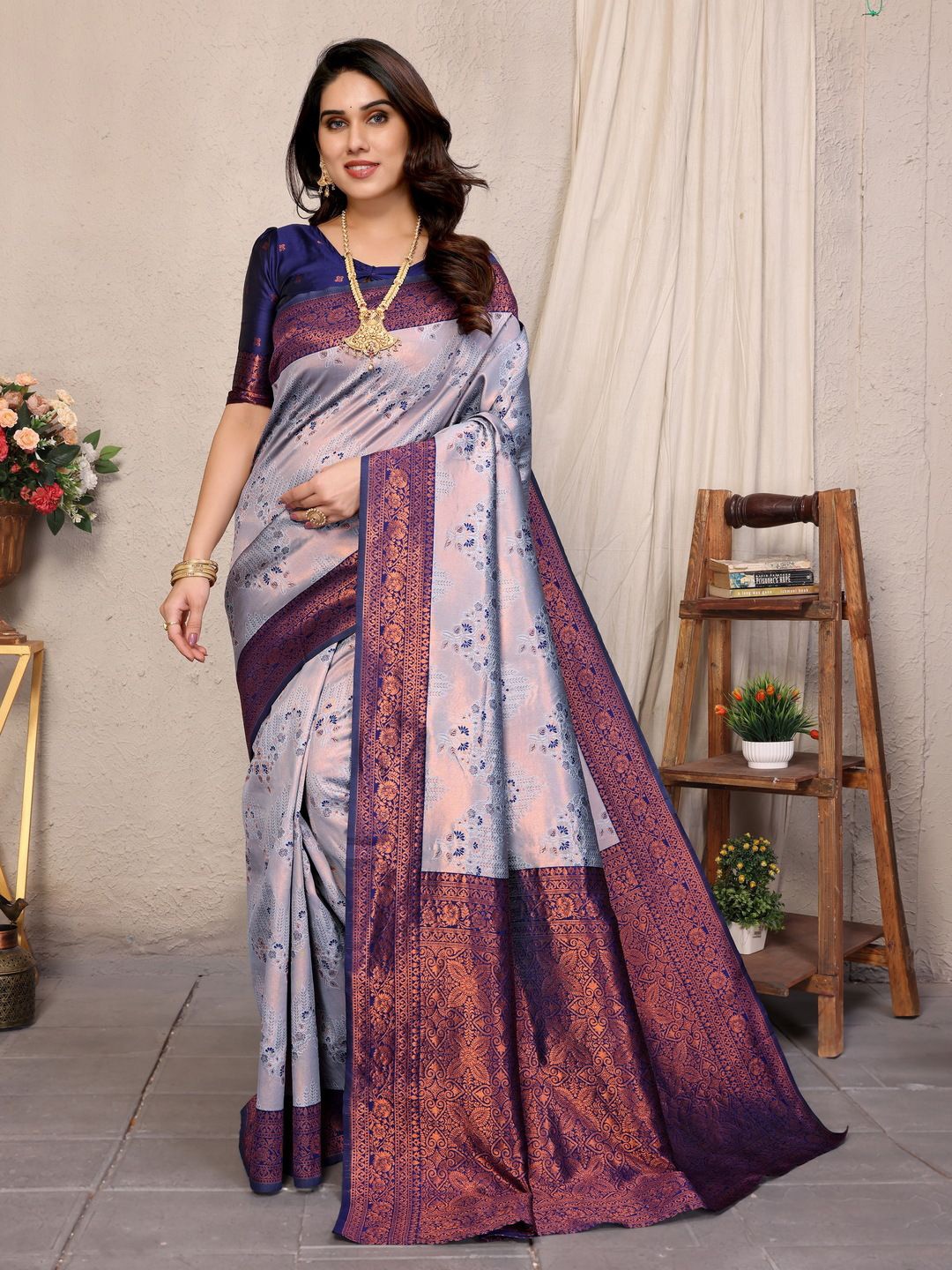 

REALLTREND Woven Design Zari Banarasi Saree, Grey