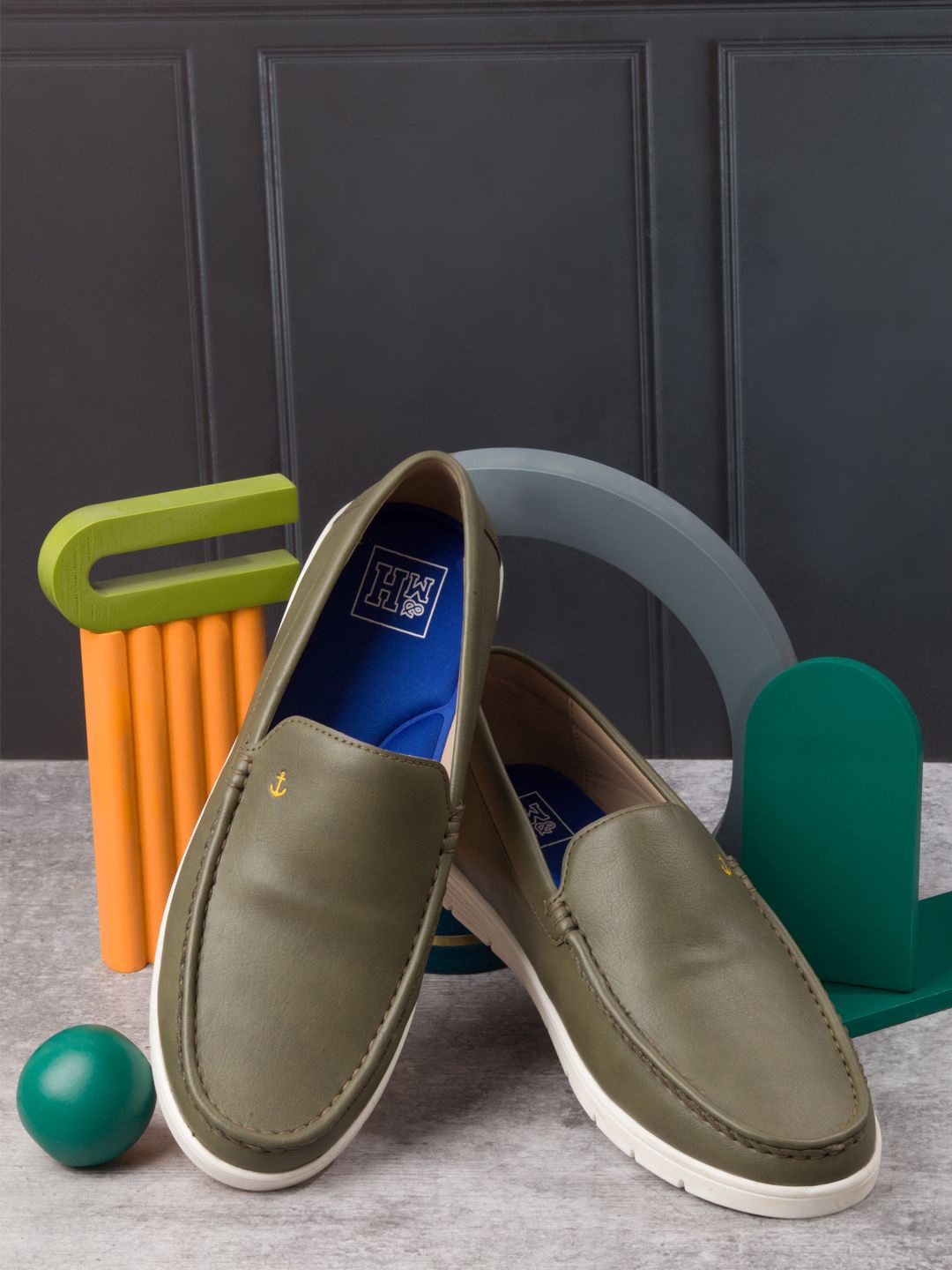 

Mast & Harbour Men Colourblocked Loafers, Olive