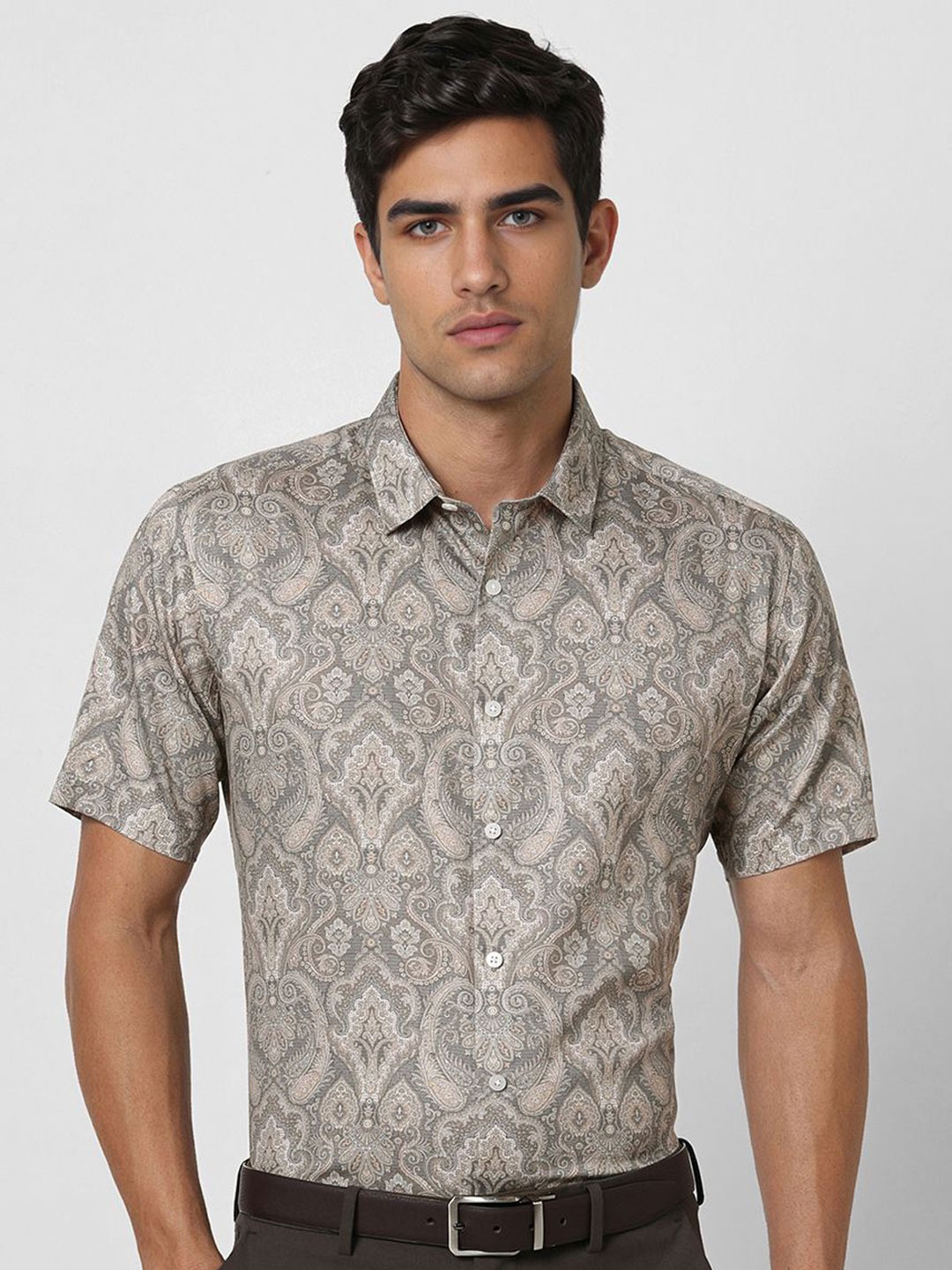 

V Dot Men Slim Fit Spread Collar Ethnic Motifs Printed Cotton Casual Shirt, Grey
