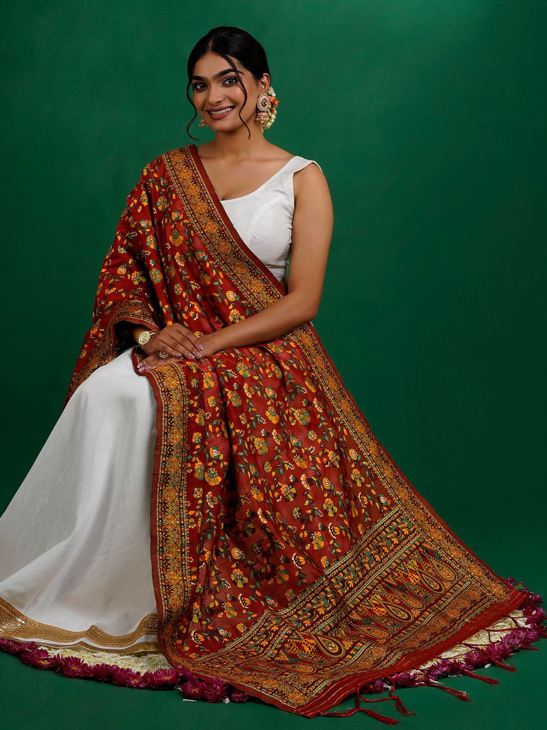 

TEEJH Floral Woven Design Dupatta, Maroon
