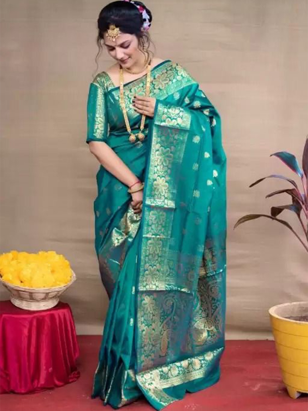 

Florence Ethnic Motifs Woven Design Zari Pure Silk Kanjeevaram Saree, Teal