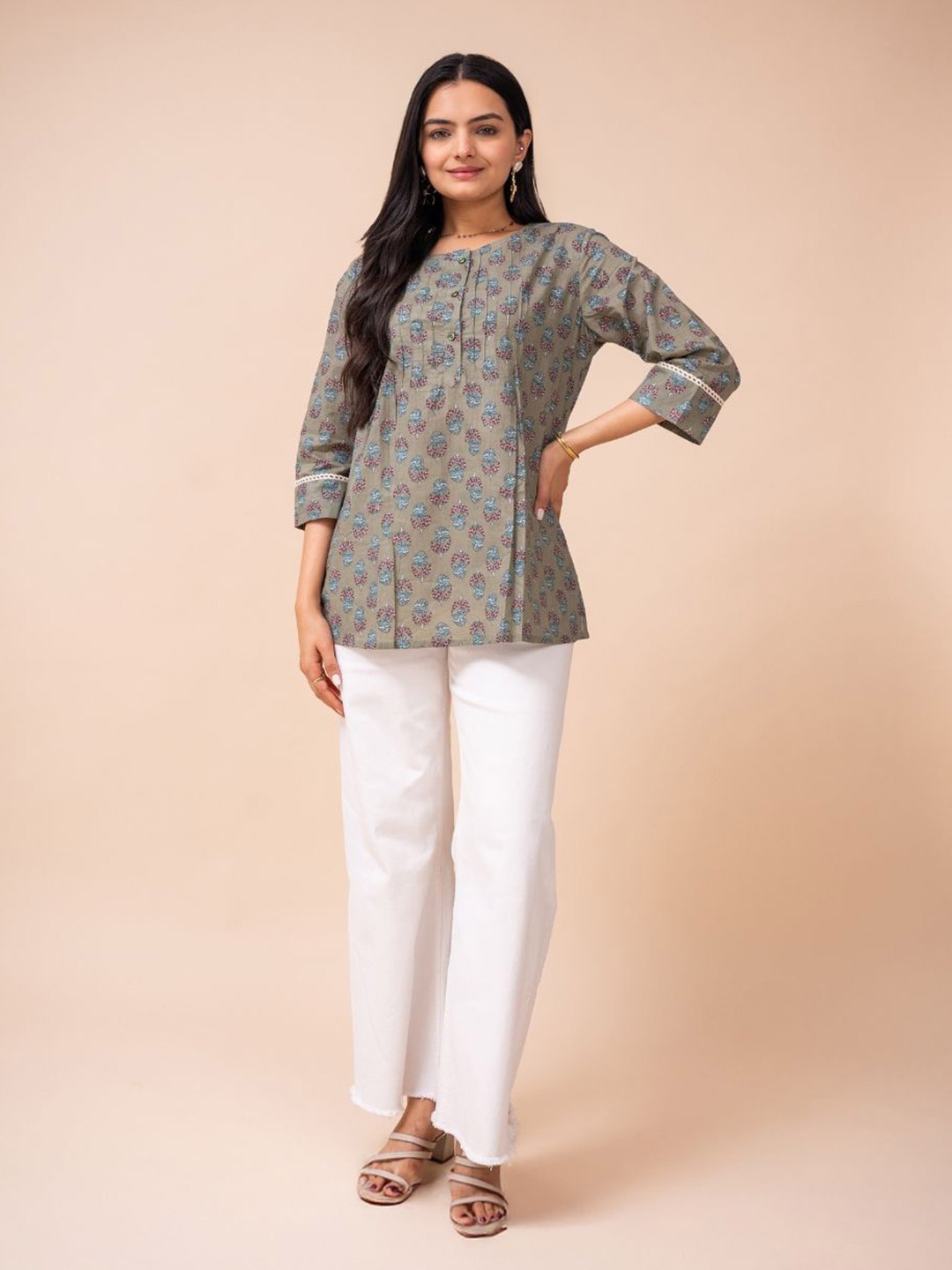 

EKISHA Printed Tops, Grey