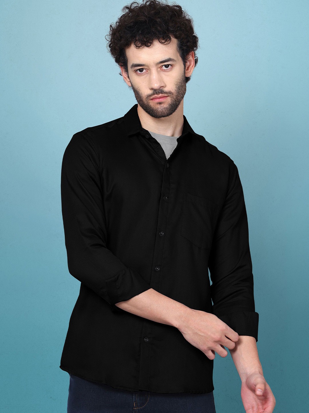 

WOXEN Men Original Fit Spread Collar Solid Cotton Casual Shirt, Black