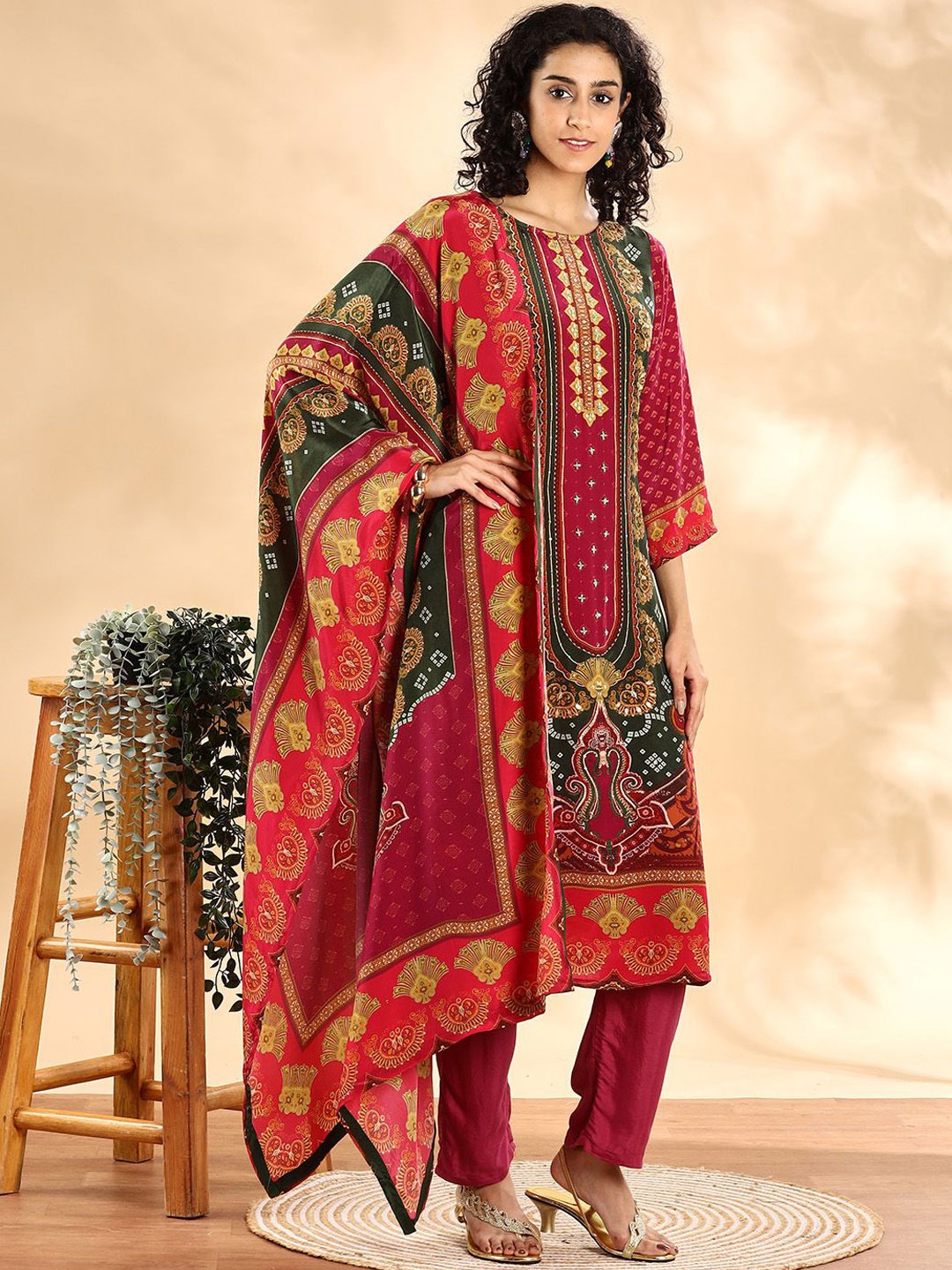 

Yufta Ethnic Motifs Printed Silk Crepe Straight Kurta With Trousers And Dupatta, Red