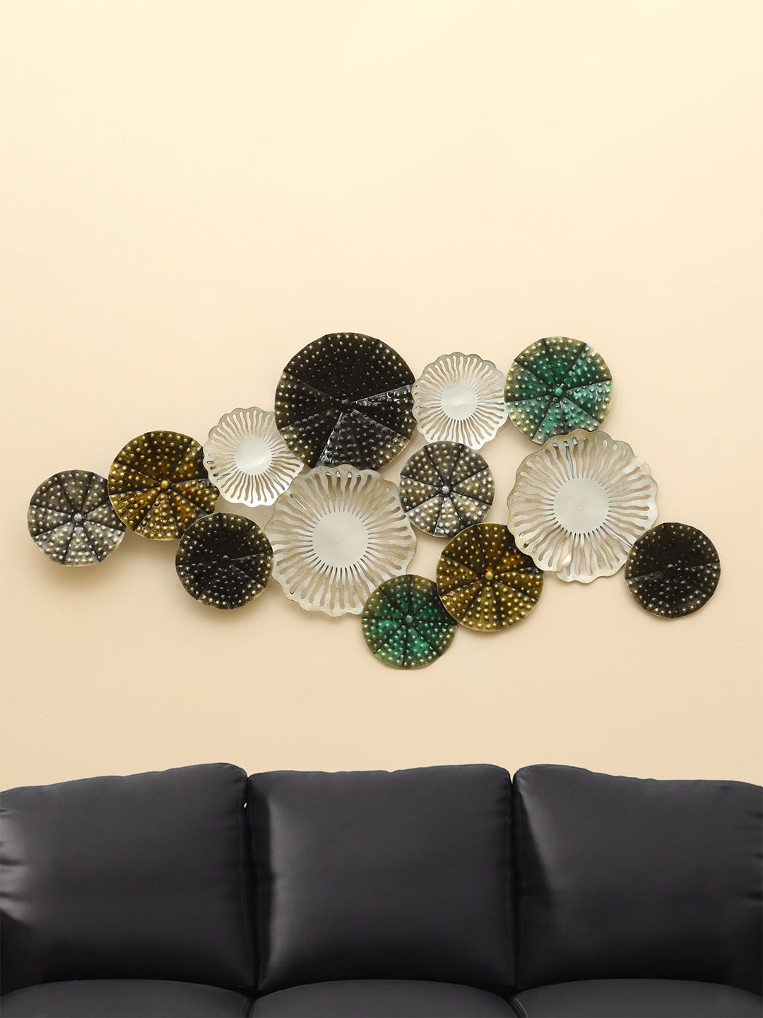 

vedas Mystic Indiana White & Black Textured Metal Grace Wall Decor