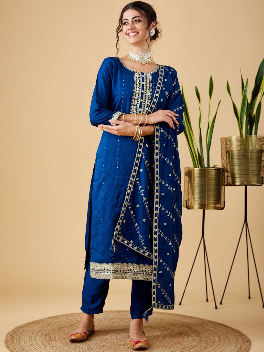 

MOKOSH Women Ethnic Motifs Embroidered Regular Kurta with Trousers & With Dupatta, Teal