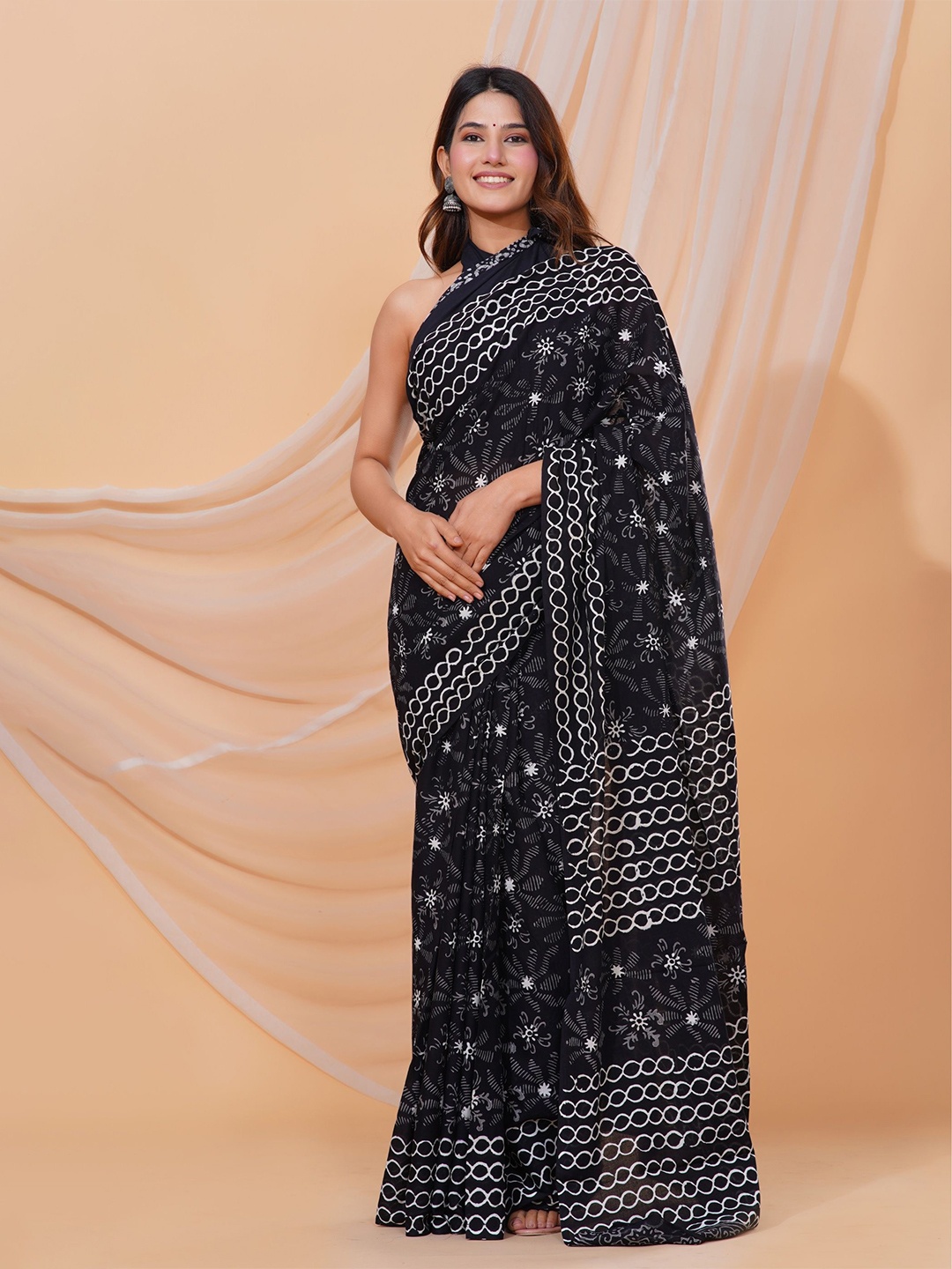 

Shivanya Handicrafts Floral Pure Cotton Block Print Saree, Black