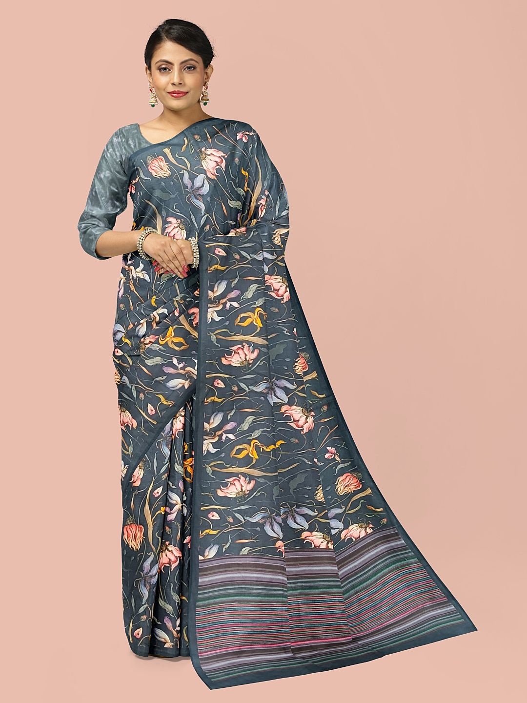 

Avyay Creation Floral Printed Saree, Grey