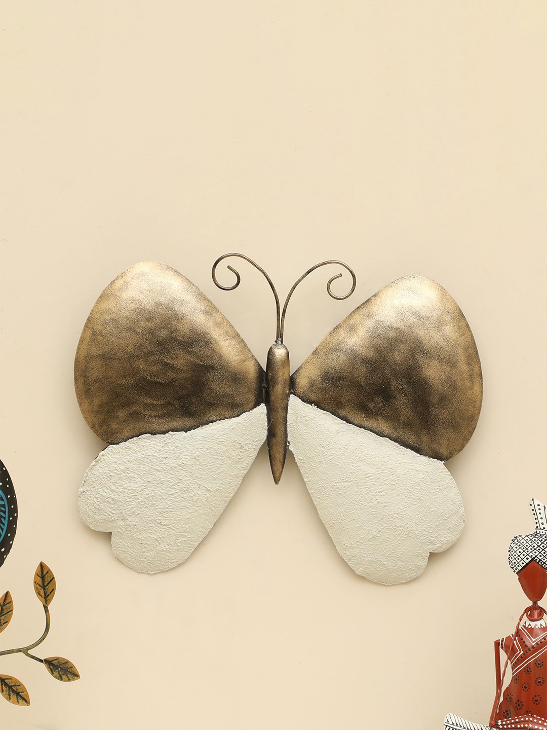 

vedas Mystic Indiana Gold Toned & Off-White Hiroko Butterfly Big Wall Decor