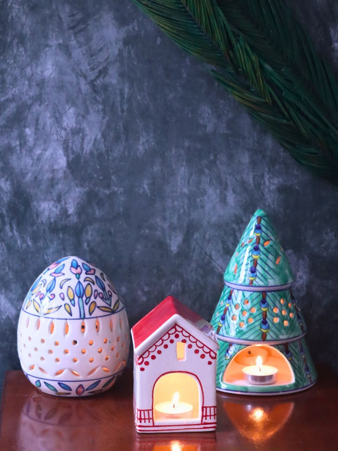 

WEAVING HOMES Green & White 3 Pieces Ceramic Mystic Glow Diffusers