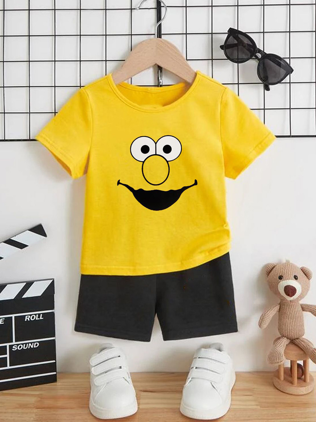 

BILLYBALL Unisex Kids Printed T-shirt with Shorts, Yellow
