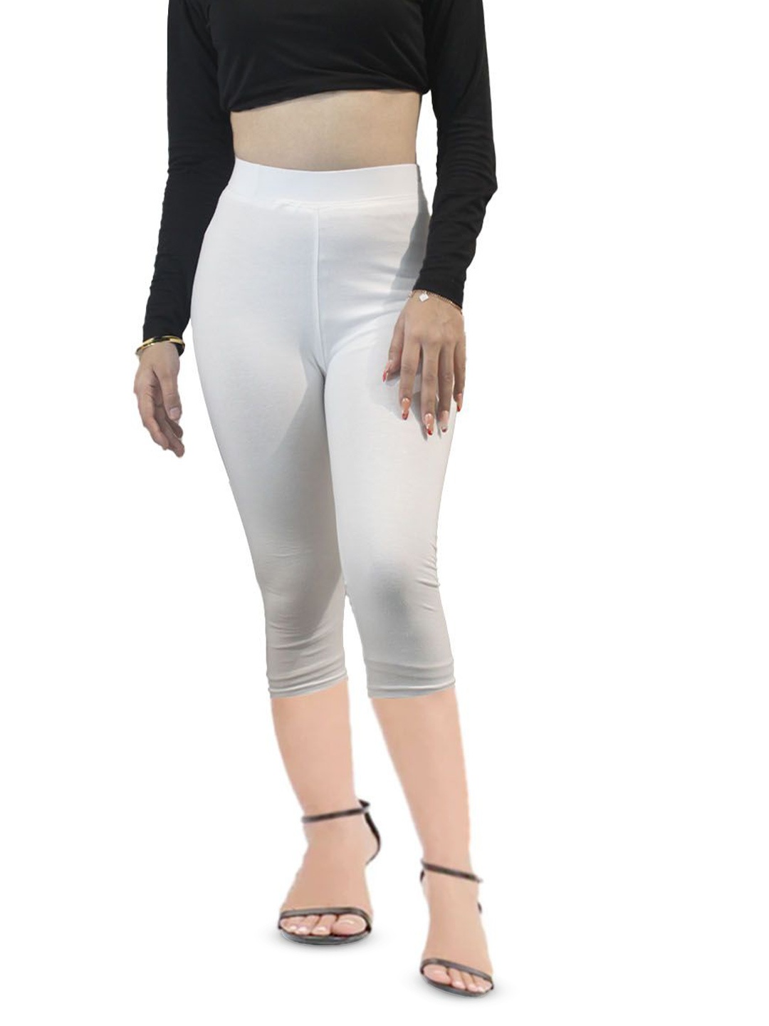 

PINK SHELL Women Capris, White