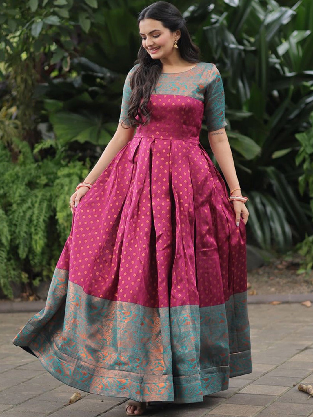 

Kedar Fab Ethnic Motifs Woven Design Boat-Neck Anarkali Kurta, Pink