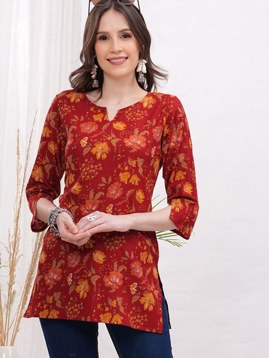 

Vilgi Floral Printed Pure Cotton Kurti, Red