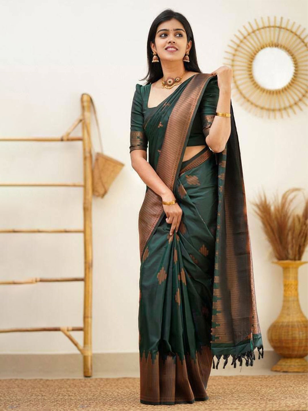 

Upalksh Ethnic Motifs Woven Design Zari Banarasi Saree, Green