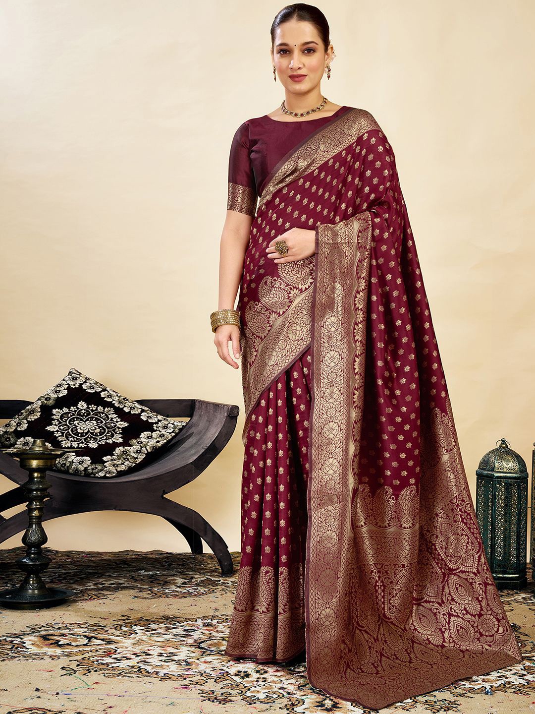 

KALINI Ethnic Motifs Woven Design Zari Banarasi Saree, Maroon