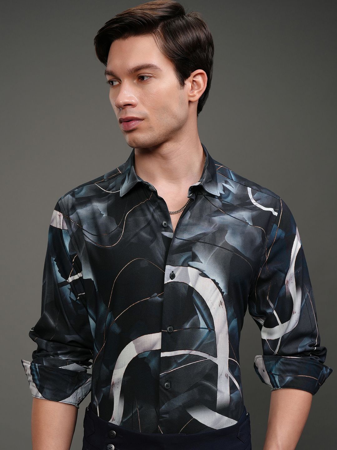 

HIGHLANDER Men Printed Occasion Slim Fit Shirt, Navy blue