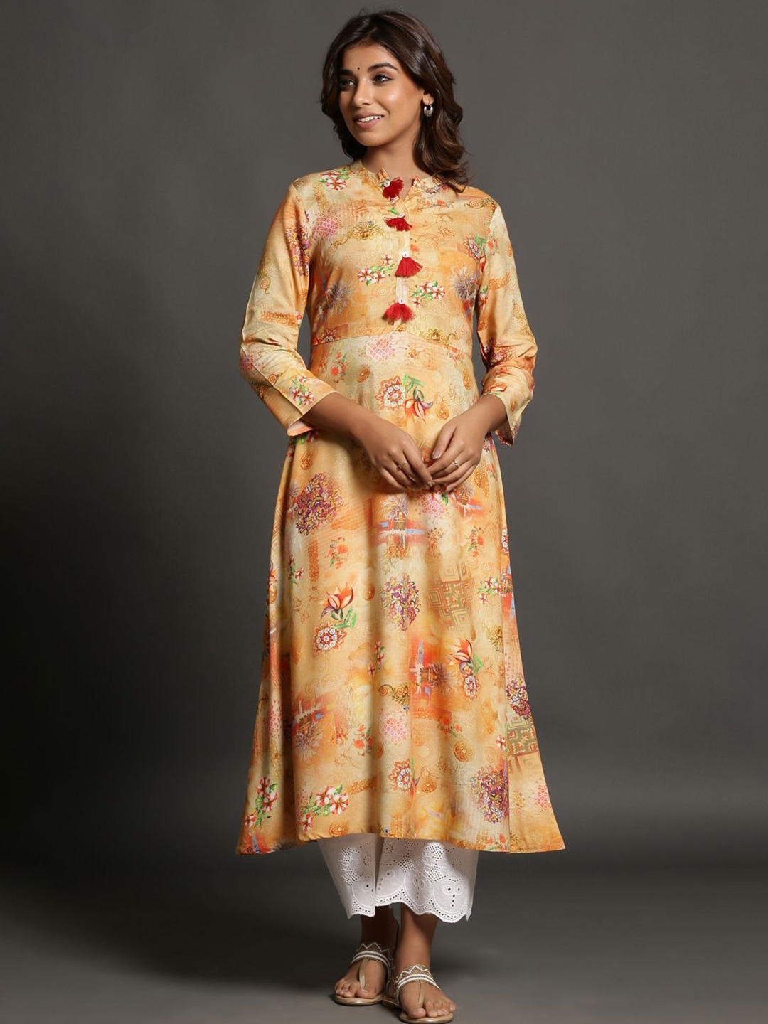 

Krimmple Printed Round Neck Straight Kurta, Yellow